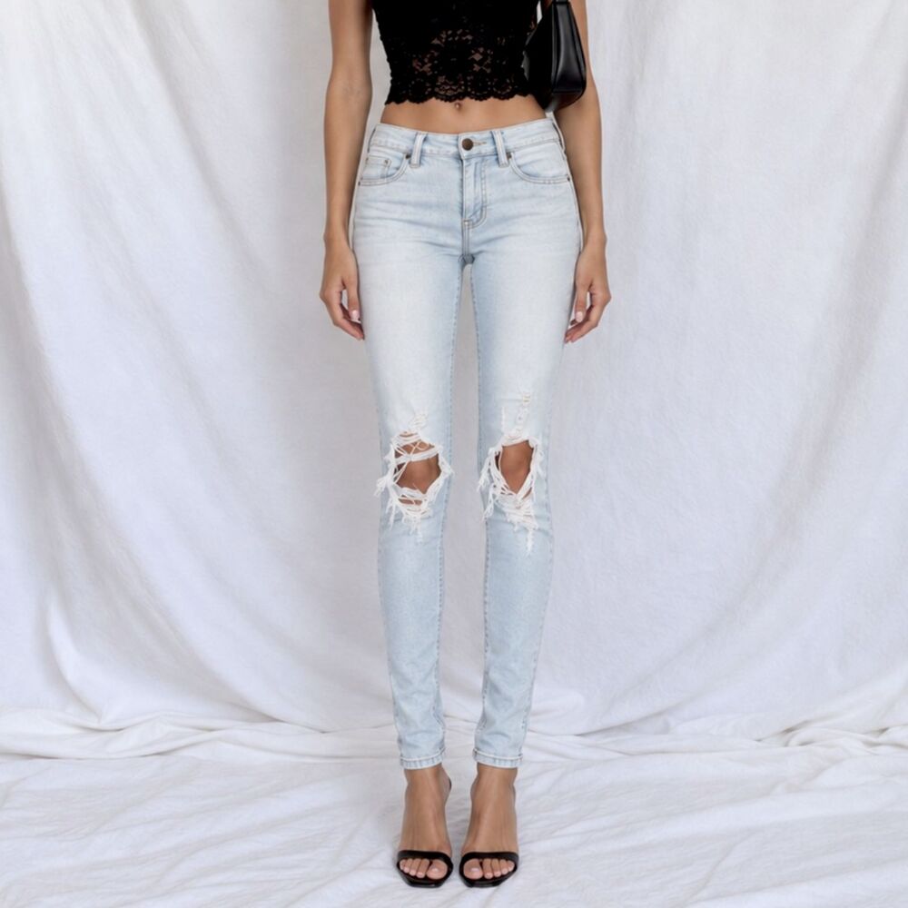 Vintage Y2K Mid Rise Ripped Knee Distressed Skinny Jegging Denim Jeans XXS/XS